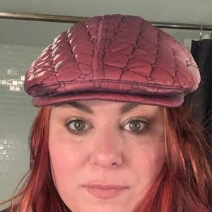 Coolest quilted distressed newsboy cap ombré